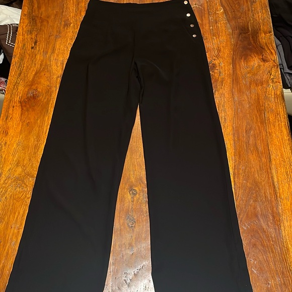 Forever 21 Black Wide Leg Pants -Size M - Picture 1 of 4